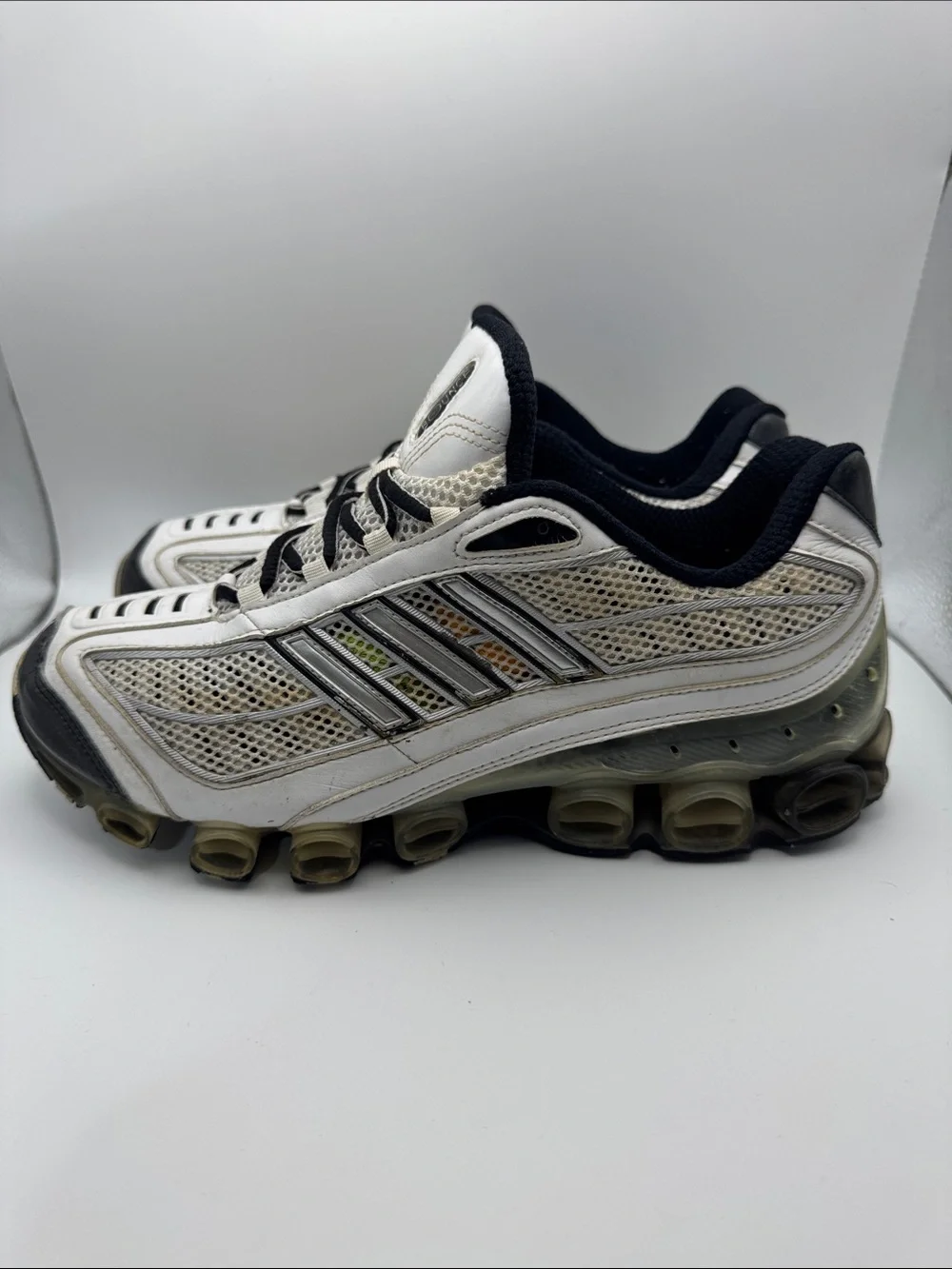 Adidas Bounce Y2K White Silver Sneakers Men’s Size 9 Running Shoes 676679 2008